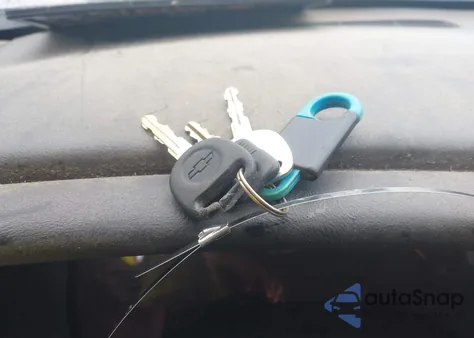 2005 Chevrolet Silverado 1500 Ls z USA, uszkodzony, nr VIN 2GCEK19T451219803